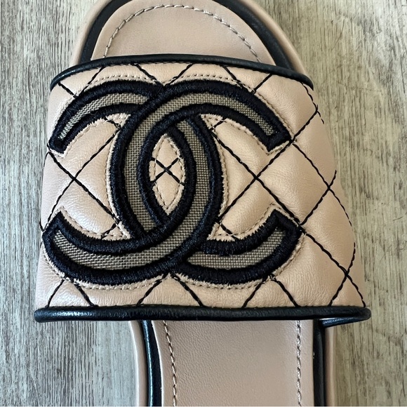 Chanel CC Interlocking Mesh Heeled Sandals in Beige AUTHENTIC - Picture 9 of 12